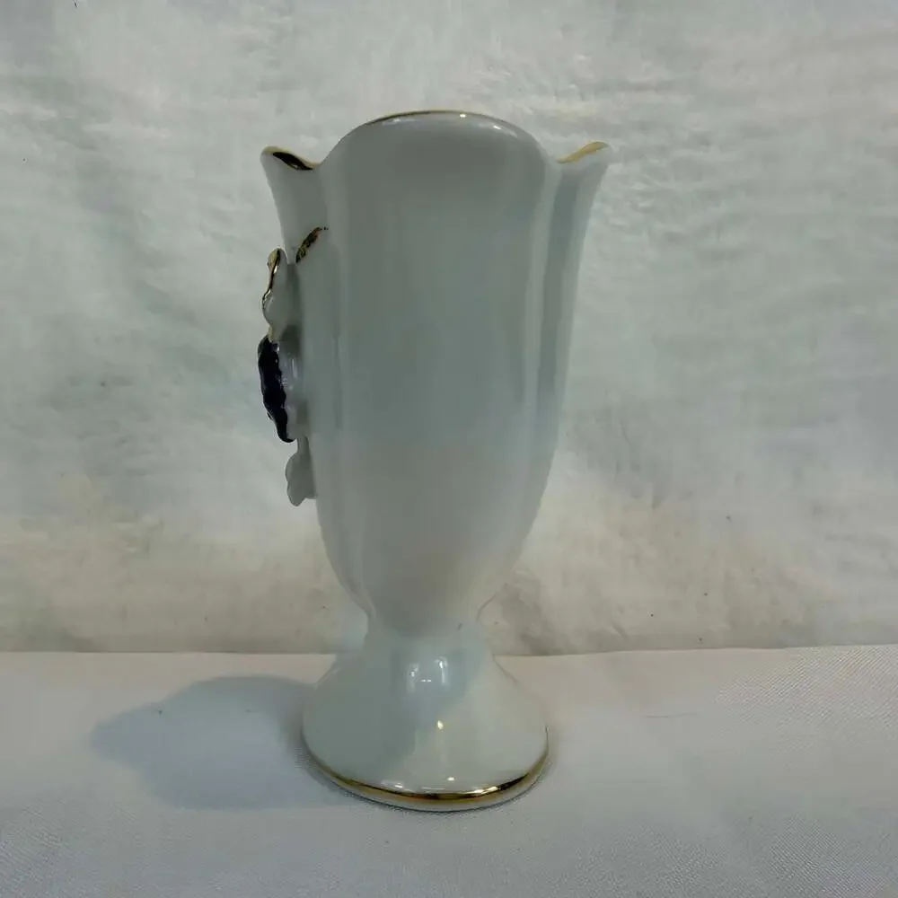 Small vintage porcelain cornucopia vase white w/ gold trim purple grapes 5”